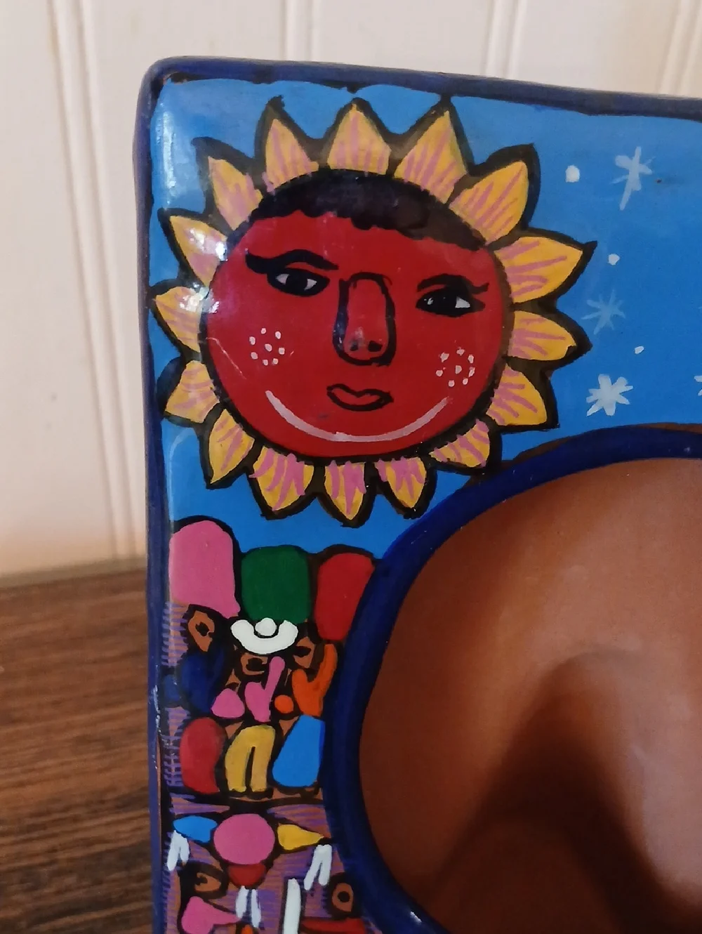 Talavera vibrant hand